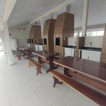 Apto Espetacular A 50 M Do Mar Em Condominio Com Piscinas Maravilhosas Guaratuba Eksteriør bilde