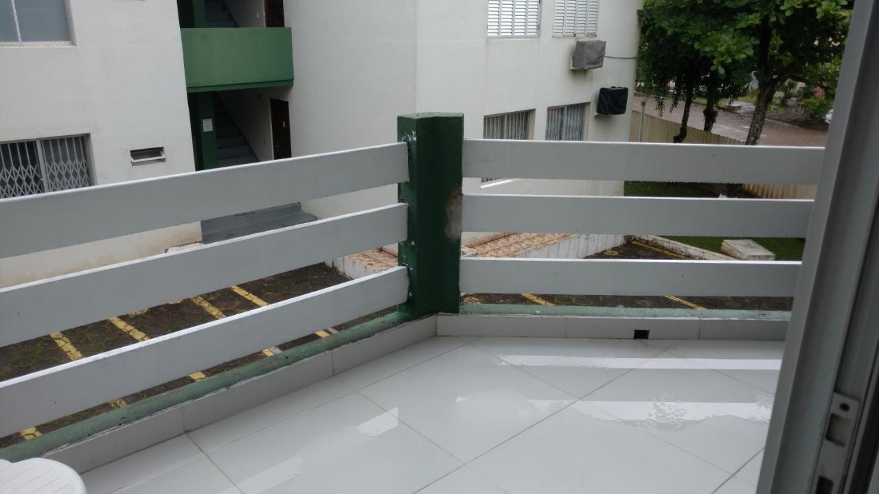 Apto Espetacular A 50 M Do Mar Em Condominio Com Piscinas Maravilhosas Guaratuba Eksteriør bilde